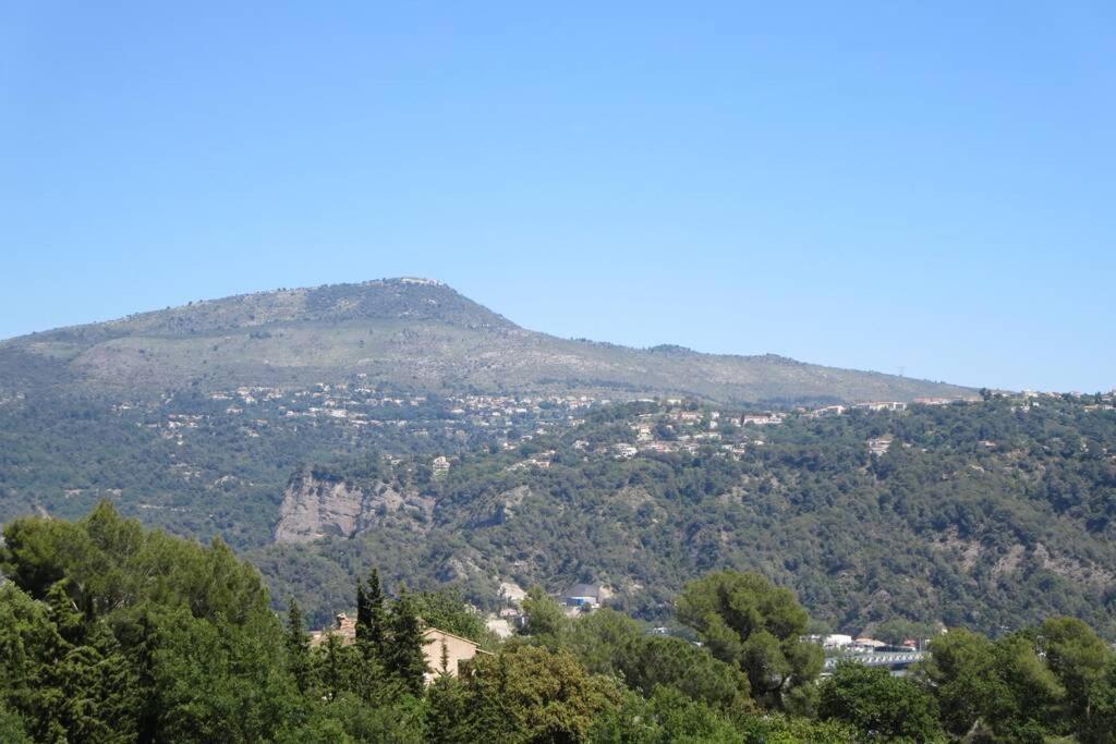 2P Entre Mer Et Montagne Gattières Exteriér fotografie